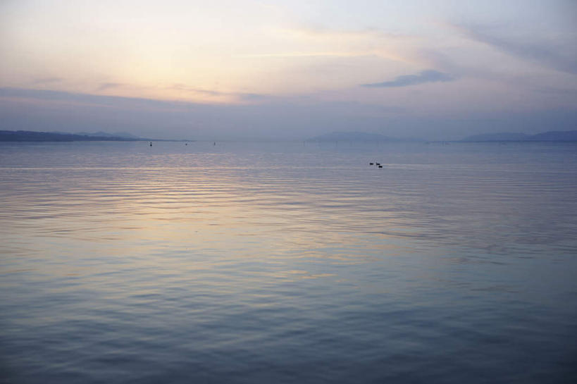 无人,横图,室外,白天,正面,旅游,度假,日出,海浪,海洋,美景,太阳,日本,亚洲,阴影,波纹,光线,影子,景观,浪花,云,云朵,朝霞,晨曦,黎明,云彩,娱乐,蓝色,白云,蓝天,水纹,天空,阳光,自然,海水,波浪,天,享受,休闲,景色,放松,自然风光,海景,东亚,本州,本州岛,日本国,中国地方,岛根,岛根县,大海,风浪,海,海水的波动,近岸浪,涌浪,朝阳,彩图,破晓