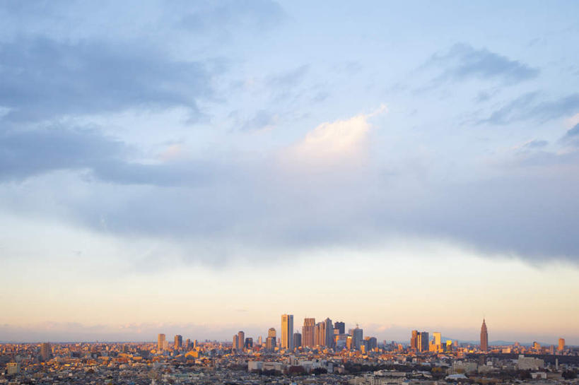 无人,高楼大厦,横图,俯视,航拍,室外,白天,度假,日出,美景,日落,植物,城市风光,城市,大厦,道路,建筑,路,摩天大楼,公路,东京,日本,亚洲,阴影,光线,影子,景观,晚霞,霞光,云,云朵,落日,交通,云彩,娱乐,树,树木,蓝色,绿色,白云,蓝天,天空,阳光,自然,黄昏,天,享受,休闲,景色,彩霞,放松,生长,成长,鸟瞰,东亚,本州,关东地方,本州岛,日本国,东京都,夕照,夕阳,马路,彩图,高角度拍摄,大楼,高层建筑,高楼,摩天楼,斜阳