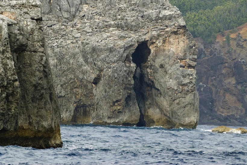 无人,横图,室外,白天,正面,旅游,度假,草地,草坪,海浪,海洋,礁石,石头,美景,山,山脉,水,植物,东京,日本,亚洲,波纹,飞溅,溅,石子,液体,景观,浪花,山峰,水滴,山峦,娱乐,水珠,草,树,树木,绿色,水纹,自然,海水,波浪,群山,享受,休闲,景色,放松,生长,成长,喷洒,自然风光,海景,东亚,本州,关东地方,本州岛,日本国,东京都,大海,风浪,海,海水的波动,礁,近岸浪,石块,岩石,涌浪,彩图