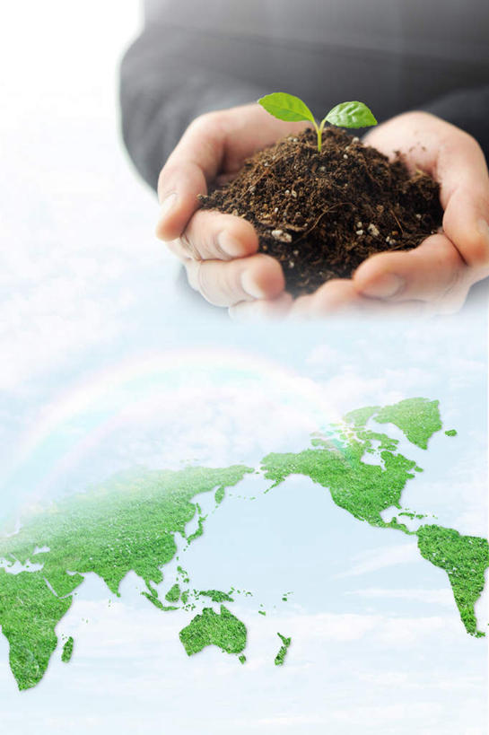 东方人,儿童,一个人,无人,捧,竖图,俯视,室内,白天,纯洁,数码,科技,海洋,叶子,亚洲,仅一个男性,仅一个人,一堆,一片,许多,阴影,堆叠,堆积,服装,环保,网络,世界地图,地球,陆地,泥土,土壤,绿叶,高光,几何,计算机图形,合成,全球,嫩苗,休闲装,黄种人,一个,小孩,衣服,仅一个小孩,休闲,休闲服,嫩叶,可爱,童年,童趣,地理,国家,服饰,能源,单个,希望,堆,回收,电脑合成图,数码合成图,大陆,资源,世界,盼望,期望,利用,童真,低碳,烂漫,无邪,秧苗,循环,写实,具体,具象,持续,天真,男孩,男人,男性,亚洲人,孩子,叶,叶片,端,端着,捧着,手捧,半身,彩图,高角度拍摄,大洋,大洲,男生