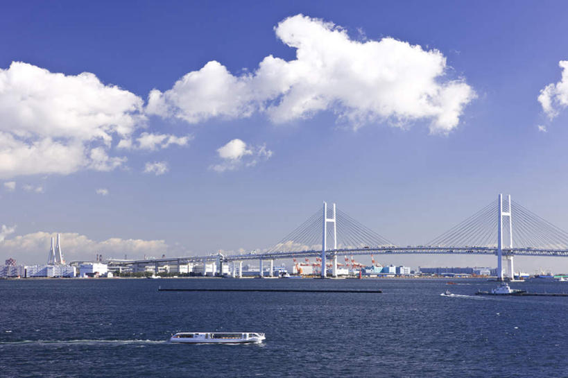 无人,高楼大厦,横图,室外,白天,正面,度假,海浪,海洋,美景,城市风光,城市,大桥,大厦,建筑,立交桥,轮船,摩天大楼,桥梁,船,神奈川,日本,亚洲,一艘,波纹,繁华,景观,浪花,云,云朵,高架,建筑群,斜拉桥,桥,涟漪,横滨,横滨市,神奈川县,云彩,娱乐,横滨海湾大桥,建设,蓝色,白云,蓝天,水纹,天空,海水,交通工具,波浪,天,享受,休闲,景色,放松,晴朗,载具,海景,东亚,本州,首府,海湾大桥,关东地方,本州岛,日本国,水晕,大海,风浪,海,海水的波动,近岸浪,涌浪,晴空,彩图,大楼,高层建筑,高楼,摩天楼