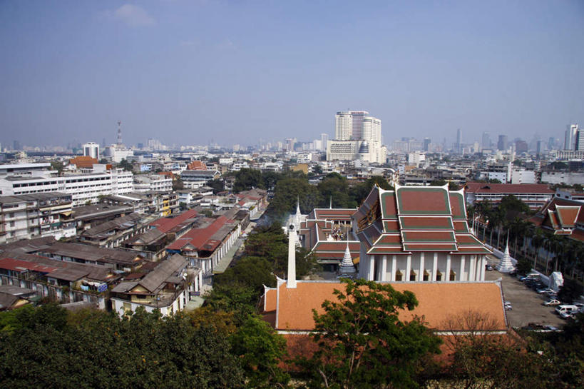 无人,家,横图,俯视,航拍,室外,白天,旅游,度假,美景,植物,城市风光,标志建筑,城市,地标,建筑,曼谷,泰国,亚洲,房屋,屋子,景观,公寓,建筑群,首都,娱乐,建设,洋房,楼房,住宅,树,树木,蓝色,绿色,蓝天,天空,自然,天,享受,休闲,景色,放松,东南亚,生长,晴朗,成长,鸟瞰,万里无云,泰王国,金山寺,晴空,晴空万里,彩图,高角度拍摄,房子