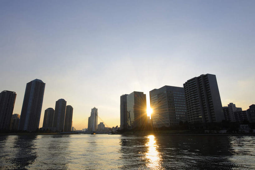 无人,高楼大厦,横图,室外,白天,仰视,度假,海浪,海洋,美景,日落,太阳,城市风光,城市,大厦,建筑,摩天大楼,东京,日本,亚洲,阴影,波纹,光线,影子,景观,浪花,晚霞,霞光,建筑群,涟漪,江东区,娱乐,建设,蓝色,蓝天,水纹,天空,阳光,海水,黄昏,波浪,天,享受,休闲,景色,彩霞,放松,晴朗,海景,东亚,本州,万里无云,关东地方,本州岛,日本国,东京都,水晕,大海,风浪,海,海水的波动,近岸浪,涌浪,晴空,晴空万里,夕阳,彩图,低角度拍摄,大楼,高层建筑,高楼,摩天楼