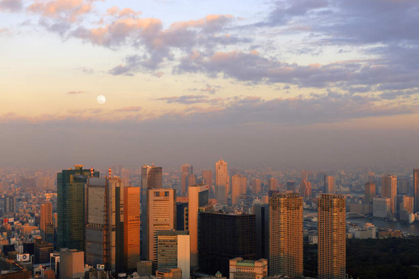 无人,高楼大厦,横图,俯视,航拍,室外,白天,度假,海浪,海洋,美景,日落,城市风光,城市,大桥,大厦,建筑,立交桥,摩天大楼,桥梁,东京,日本,亚洲,阴影,光线,影子,景观,浪花,晚霞,霞光,云,云朵,高架,建筑群,斜拉桥,桥,云彩,娱乐,建设,蓝色,白云,蓝天,天空,阳光,海水,黄昏,天,享受,休闲,景色,彩霞,放松,晴朗,鸟瞰,海景,东亚,本州,关东地方,本州岛,日本国,东京都,县厅,港区,东京市,大海,风浪,海,海水的波动,近岸浪,涌浪,晴空,夕阳,彩图,高角度拍摄,大楼,高层建筑,高楼,摩天楼