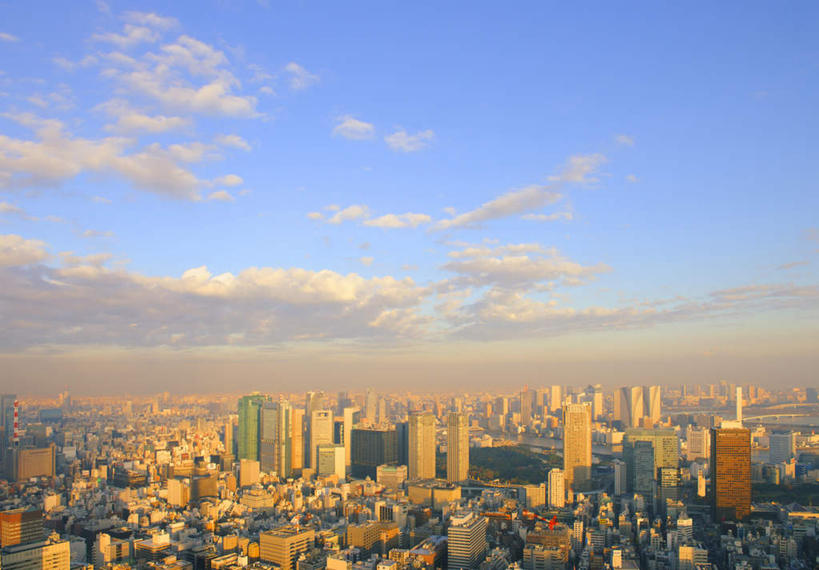 无人,高楼大厦,横图,俯视,航拍,室外,白天,度假,海浪,海洋,美景,日落,城市风光,城市,大桥,大厦,建筑,立交桥,摩天大楼,桥梁,东京,日本,亚洲,阴影,光线,影子,景观,浪花,晚霞,霞光,云,云朵,高架,建筑群,斜拉桥,桥,云彩,娱乐,建设,蓝色,白云,蓝天,天空,阳光,海水,黄昏,天,享受,休闲,景色,彩霞,放松,晴朗,鸟瞰,海景,东亚,本州,关东地方,本州岛,日本国,东京都,县厅,港区,东京市,大海,风浪,海,海水的波动,近岸浪,涌浪,晴空,夕阳,彩图,高角度拍摄,大楼,高层建筑,高楼,摩天楼