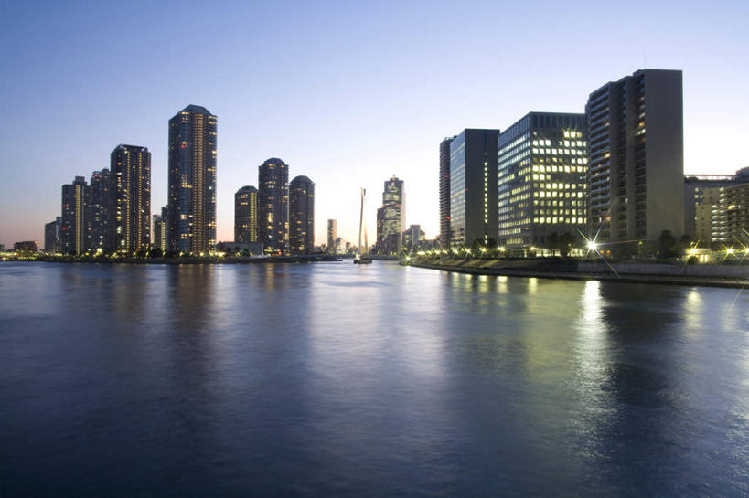 无人,高楼大厦,横图,室外,白天,正面,度假,海浪,海洋,美景,日落,植物,城市风光,城市,大厦,建筑,摩天大楼,东京,日本,亚洲,阴影,波纹,光线,影子,景观,浪花,晚霞,霞光,建筑群,灯光,涟漪,娱乐,建设,树,树木,蓝色,绿色,蓝天,水纹,天空,自然,海水,黄昏,波浪,天,享受,休闲,景色,彩霞,放松,生长,晴朗,成长,海景,东亚,本州,万里无云,关东地方,本州岛,日本国,东京都,水晕,隅田川,灯火辉煌,大海,风浪,海,海水的波动,近岸浪,涌浪,晴空,晴空万里,夕阳,彩图,大楼,高层建筑,高楼,摩天楼