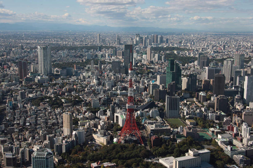 无人,学校,教学楼,操场,高楼大厦,横图,全景,俯视,航拍,室外,白天,度假,美景,树林,天际线,植物,城市风光,城市,大厦,道路,建筑,路,摩天大楼,公路,汽车,东京,日本,亚洲,一座,阴影,光线,影子,景观,云,云朵,建筑群,跑道,交通,东京铁塔,云彩,娱乐,建设,校园,车,树,树木,红色,蓝色,绿色,白云,蓝天,天空,阳光,自然,交通工具,轿车,天,享受,休闲,教室,景色,放松,生长,晴朗,成长,东京塔,鸟瞰,载具,东亚,本州,关东地方,本州岛,日本国,东京都,日本电波塔,晴空,马路,彩图,高角度拍摄,大楼,高层建筑,高楼,教学大楼,摩天楼