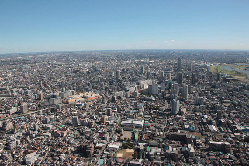 无人,家,横图,全景,俯视,航拍,室外,白天,旅游,度假,美景,树林,天际线,植物,别墅,城市风光,城市,道路,建筑,路,公路,日本,亚洲,阴影,光线,影子,房屋,屋子,地平线,景观,云,云朵,公寓,建筑群,辽阔,地面,交通,云彩,娱乐,建设,洋房,楼房,住宅,树,树木,蓝色,绿色,白云,蓝天,天空,阳光,自然,天,享受,休闲,景色,放松,生长,晴朗,成长,一望无际,鸟瞰,延伸,东亚,本州,关东地方,本州岛,日本国,天地相交,崎玉,崎玉县,晴空,马路,彩图,高角度拍摄,房子