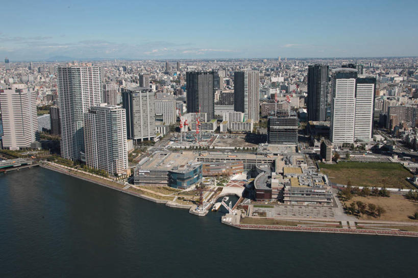 无人,高楼大厦,横图,全景,俯视,航拍,室外,白天,度假,草地,草坪,海洋,美景,树林,天际线,植物,城市风光,城市,大厦,建筑,摩天大楼,东京,日本,亚洲,阴影,光线,影子,地平线,景观,云,云朵,地面,东京湾,江东区,云彩,娱乐,建设,草,树,树木,蓝色,绿色,白云,蓝天,天空,阳光,海水,天,享受,休闲,景色,放松,生长,晴朗,成长,鸟瞰,海景,东亚,本州,关东地方,本州岛,日本国,东京都,大海,海,晴空,彩图,高角度拍摄,大楼,高层建筑,高楼,摩天楼