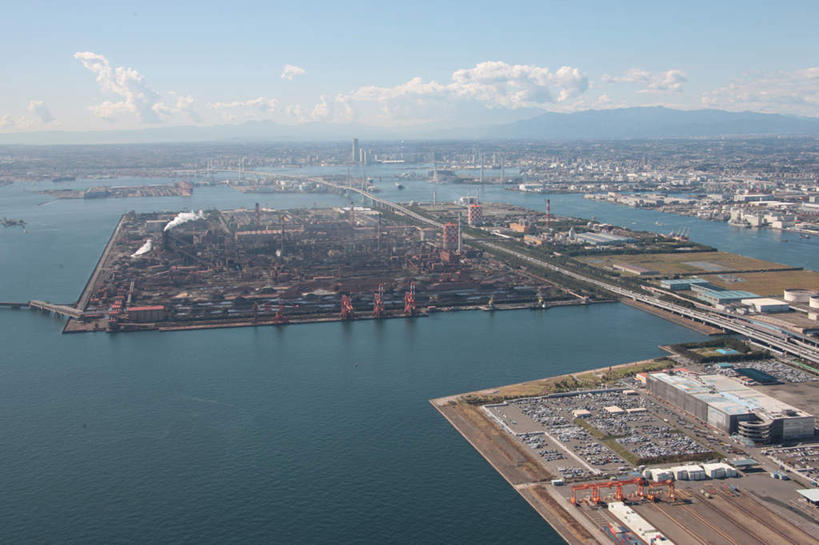 无人,家,码头,横图,全景,俯视,航拍,室外,白天,度假,海浪,海洋,美景,山,山脉,天际线,城市风光,城市,大桥,港口,立交桥,桥梁,神奈川,日本,亚洲,房屋,屋子,景观,浪花,山峰,水平线,云,云朵,高架,斜拉桥,桥,辽阔,海平线,山峦,横滨,横滨市,神奈川县,云彩,娱乐,楼房,住宅,蓝色,白云,蓝天,天空,海水,群山,天,享受,休闲,广阔,景色,放松,一望无际,鸟瞰,海景,东亚,本州,首府,关东地方,本州岛,日本国,无边无际,一马平川,大海,风浪,海,海水的波动,近岸浪,涌浪,彩图,高角度拍摄,房子,摆渡口,埠头,渡口,渡头,港湾,海港,货运码头,口岸,商港,水天相接,水天一线