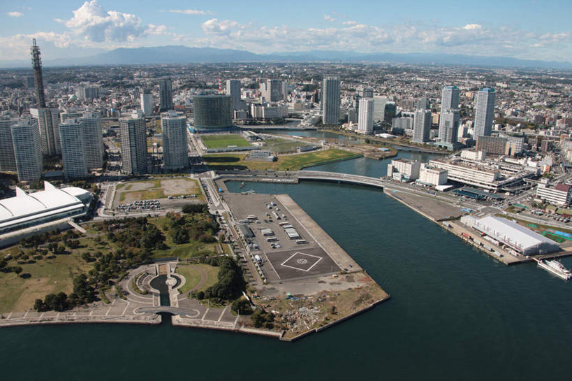 无人,家,高楼大厦,横图,全景,俯视,航拍,室外,白天,度假,草地,草坪,海浪,海洋,美景,山,山脉,树林,天际线,植物,城市风光,城市,大厦,道路,路,摩天大楼,公路,神奈川,日本,亚洲,阴影,光线,影子,房屋,屋子,地平线,景观,浪花,山峰,云,云朵,辽阔,地面,交通,山峦,横滨,横滨市,神奈川县,云彩,娱乐,楼房,住宅,草,树,树木,蓝色,绿色,白云,蓝天,天空,阳光,自然,海水,群山,天,享受,休闲,广阔,景色,放松,生长,成长,一望无际,鸟瞰,延伸,海景,东亚,本州,首府,关东地方,本州岛,日本国,天地相交,无边无际,一马平川,大海,风浪,海,海水的波动,近岸浪,涌浪,马路,彩图,高角度拍摄,房子,大楼,高层建筑,高楼,摩天楼