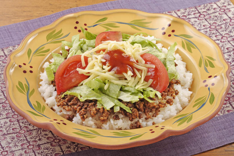 帆船,无人,横图,俯视,室内,特写,白天,烹饪,西餐,餐桌,桌面,桌子,船,西红柿,餐具,碟子,盘,生菜,莴苣,肉,料理,食品,肉糜,猪肉,菜肴,美食,肉类,食物,一个,盘子,碟,交通工具,西式,摄影,佳肴,影棚,单个,餐台,载具,肉食,豚肉,春菜,鹅仔菜,莴仔菜,千金菜,叶用莴苣,墨西哥饭,塔可饭,番茄,彩图,高角度拍摄,影棚拍摄,拍摄