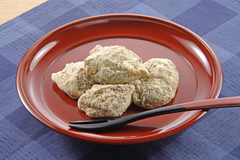 无人,横图,俯视,室内,特写,白天,烹饪,餐桌,桌面,桌子,餐具,一堆,许多,堆叠,堆积,叉子,碟子,盘,和果子,日本料理,料理,食品,菜肴,美食,食物,一个,盘子,碟,日式料理,日式,摄影,佳肴,影棚,单个,餐台,堆,蕨饼,彩图,高角度拍摄,影棚拍摄,拍摄