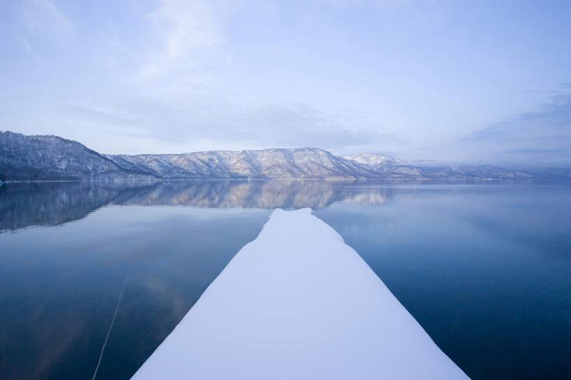 无人,公园,横图,室外,白天,正面,旅游,度假,湖,湖泊,美景,山,山脉,水,秋田县,日本,亚洲,湖面,景观,山峰,水流,水面,云,云朵,山峦,云彩,娱乐,蓝色,白云,蓝天,天空,自然,湖水,群山,天,享受,休闲,景色,放松,晴朗,自然风光,东亚,本州,本州岛,日本国,秋田,岩手,岩手县,青森,青森县,东北地方,十和田八幡平国立公园,晴空,彩图