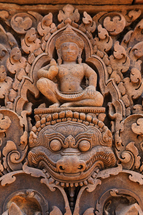 东方人,一个人,无人,寺庙,坐,盘腿,竖图,室外,白天,仰视,旅游,度假,名胜古迹,标志建筑,地标,建筑,雕塑,柬埔寨,亚洲,仅一个年轻女性,仅一个女性,仅一个人,节日,遗迹,艺术,装饰,雕刻,雕像,燃烧,黄种人,古迹,文化,文物,娱乐,建设,古建筑,香火,工艺品,庙宇,祈祷,享受,休闲,健康,旅游胜地,放松,搭,许愿,宗教,东南亚,信仰,纪念,祈求,美术,搭着,主题,陈列,古文明,暹粒,高棉,柬埔寨王国,女王宫,功能,美学,吉蔑,班迭斯雷寺,平安,年轻女性,女人,女性,亚洲人,盘腿而坐,盘膝,盘着腿的,盘着腿坐,双腿交叉,坐着,彩图,低角度拍摄,全身,庙,寺