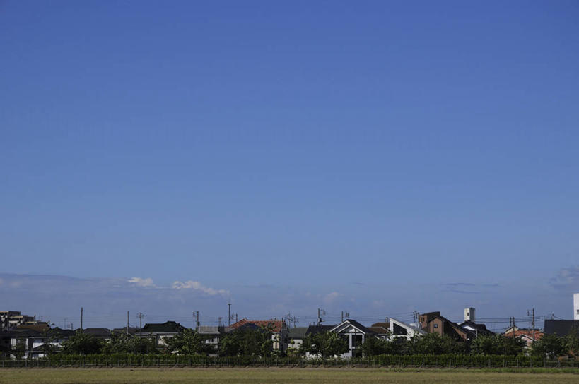 无人,家,横图,室外,白天,正面,度假,美景,山,山脉,城市风光,城市,日本,亚洲,阴影,电力,光线,电线,电线杆,线,影子,房屋,屋子,景观,山峰,云,云朵,公寓,电能,山峦,千叶县,线路,云彩,娱乐,洋房,楼房,住宅,蓝色,白云,蓝天,天空,阳光,群山,天,享受,休闲,景色,放松,晴朗,电,电源,能量,东亚,本州,关东地方,本州岛,日本国,千叶,浦安市,浦安,晴空,彩图,房子