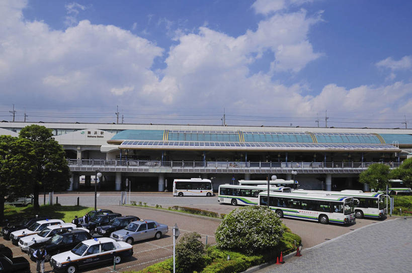 无人,横图,俯视,室外,白天,度假,美景,植物,城市风光,城市,道路,路,公路,公共汽车,车站,日本,亚洲,阴影,光线,影子,景观,云,云朵,高架,巴士,站台,公交车,交通,千叶县,云彩,娱乐,月台,车,树,树木,蓝色,绿色,白云,蓝天,天空,阳光,自然,交通工具,轿车,天,享受,休闲,景色,放松,生长,晴朗,成长,载具,高架桥,东亚,高架道路,跨线桥,本州,关东地方,本州岛,日本国,千叶,浦安市,浦安,晴空,彩图,高角度拍摄,舞滨