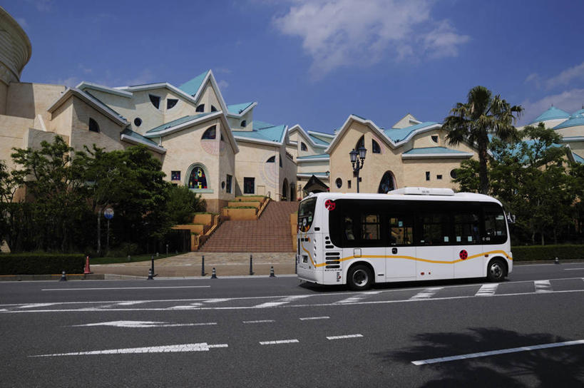 无人,家,横图,室外,白天,正面,度假,美景,植物,城市风光,城市,道路,路,公路,公共汽车,棕榈树,叶子,日本,亚洲,一辆,阴影,光线,影子,房屋,屋子,景观,云,云朵,公寓,分界线,巴士,绿叶,停车线,公交车,交通,千叶县,云彩,娱乐,洋房,楼房,住宅,车,树,树木,蓝色,绿色,白云,蓝天,天空,阳光,自然,交通工具,天,享受,休闲,嫩叶,景色,放松,生长,晴朗,成长,车行道,车行道分界线,载具,标线,东亚,棕榈叶,车行线,本州,关东地方,本州岛,日本国,千叶,浦安市,浦安,叶,叶片,晴空,马路,棕树,棕榈,彩图,房子,舞滨