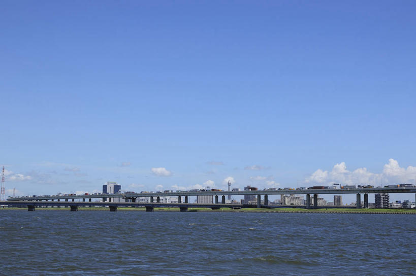 无人,高楼大厦,横图,室外,白天,正面,度假,草地,草坪,河流,美景,水,植物,城市风光,城市,大厦,道路,建筑,路,摩天大楼,公路,汽车,东京,日本,亚洲,许多,河水,景观,水流,高架,交通,娱乐,车,草,排列,绿色,交通工具,轿车,享受,休闲,景色,放松,队列,载具,高架桥,东亚,高架道路,跨线桥,本州,关东地方,本州岛,日本国,东京都,首都高速,首都高速道路,彩图,大楼,高层建筑,高楼,摩天楼