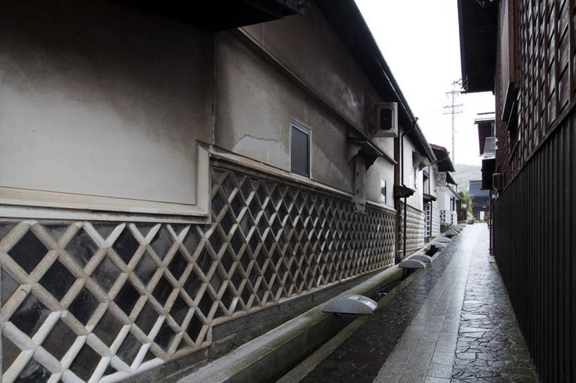 无人,家,横图,室外,白天,正面,度假,美景,城市风光,城市,道路,路,长野县,日本,亚洲,阴影,光线,影子,房屋,屋子,景观,小路,交通,娱乐,楼房,住宅,阳光,享受,休闲,瓦房,景色,放松,东亚,本州,本州岛,日本国,中部地方,长野,彩图,房子,木曾郡,木曾町