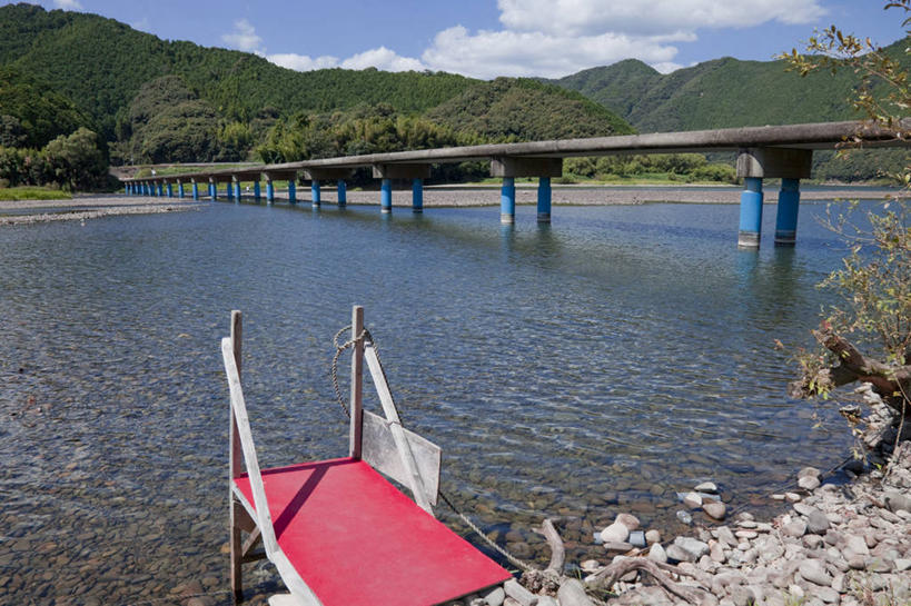 无人,码头,横图,室外,白天,正面,旅游,度假,河流,美景,森林,山,山脉,树林,水,植物,港口,日本,亚洲,阴影,光线,木板,影子,河水,景观,山峰,水流,云,云朵,桥,木桥,山峦,云彩,娱乐,栈桥,树,树木,蓝色,绿色,白云,蓝天,天空,阳光,自然,群山,天,享受,休闲,景色,放松,生长,晴朗,成长,人行桥,木板桥,自然风光,东亚,高知,日本国,高知县,四国地方,四国,四国岛,晴空,彩图,摆渡口,埠头,渡口,渡头,港湾,海港,货运码头,口岸,商港,四万十川