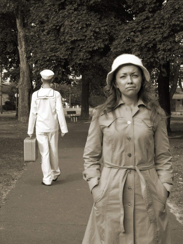 西方人,背部,两个人,水手,站,竖图,室外,白天,正面,失败,植物,道路,路,帽子,欧洲,欧洲人,服装,沮丧,小路,交通,注视,休闲装,树,树木,衣服,绿色,自然,遮阳帽,观察,看,站着,休闲,难受,休闲服,无奈,服饰,生长,成长,观看,失望,悲伤,察看,伤心,难过,关注,失落,颓废,双手抄兜,双手放兜,挫败,受挫,落败,落空,错过,失足,失意,失策,失算,颓丧,衰颓,悲哀,懊丧,颓靡,气馁,丧气,败北,挫折,失利,男人,男性,女人,女性,中年男性,中年女性,白种人,船员,海员,水兵,插兜,两手抄兜,两手放兜,手插兜,手放口袋,站立,半身,彩图,手抄兜