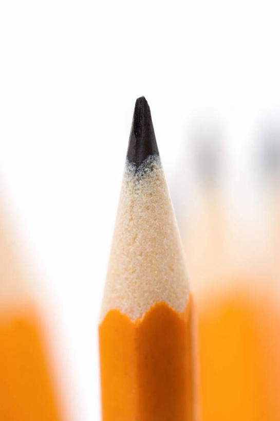 无人,竖图,室外,特写,白天,正面,静物,学习,阴影,透明,反射,笔,影子,办公用品,辉煌,文具,一只,黄色,铅笔,学习用品,健康,活泼,希望,暖色,文具用品,光辉,光明,功名,轻快,彩图