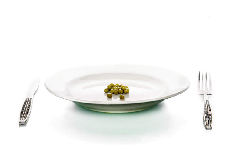 无人,横图,室外,白天,正面,蔬菜,餐具,阴影,新鲜,反射,叉子,刀叉,刀子,碟子,盘,影子,食品,食物,绿色,盘子,碟,一盘,有机食品,绿色食品,青春,生命,餐刀,和平,安详,餐叉,冷色,进餐用具,彩图