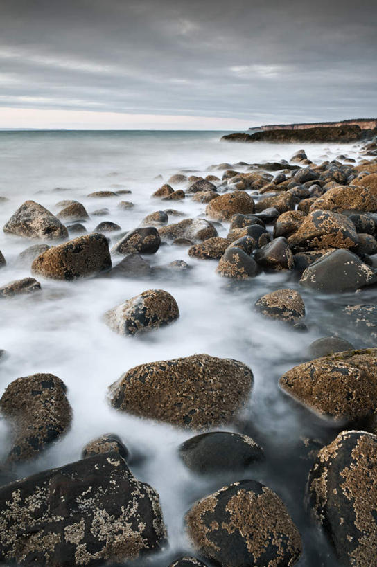 无人,竖图,室外,白天,正面,旅游,度假,石头,美景,加拿大,许多,石子,景观,水平线,辽阔,海平线,很多,娱乐,天空,自然,天,享受,休闲,广阔,景色,放松,晴朗,一望无际,散乱,北美,北美洲,自然风光,美洲,新斯科舍,万里无云,北亚美利加洲,亚美利加洲,新斯科舍省,无边无际,一马平川,狼藉,石块,岩石,晴空,晴空万里,彩图,水天相接,水天一线