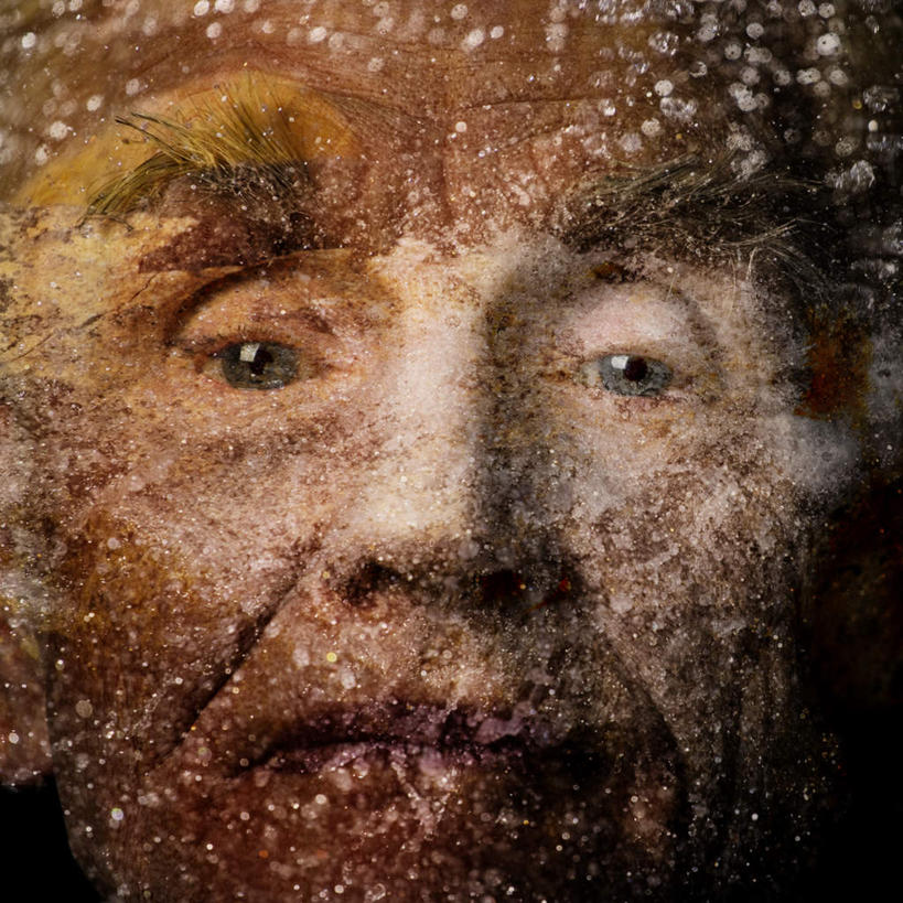 西方人,脸,头,眼睛,鼻子,嘴,耳朵,脸颊,眉毛,睫毛,一个人,方图,室内,特写,白天,正面,欧洲,欧洲人,瞳孔,仅一个男性,仅一个人,阴影,反射,影子,注视,仅一个年轻男性,观察,看,眼部,观看,察看,关注,白癜风,男人,男性,年轻男性,白种人,头部,鼻,鼻孔,耳,耳部,睫,口,口腔,脸部,脸蛋,眉,面部,眼,眼睫毛,眼眉,嘴巴,嘴唇,半身,彩图,眼眉毛