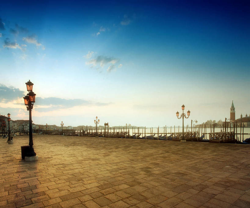 皮划艇,无人,方图,室外,白天,正面,海浪,海洋,道路,路,路灯,公路,船,照明,意大利,欧洲,威尼斯,阴影,光线,瓷砖,地砖,影子,浪花,云,云朵,灯光,地面,交通,云彩,灯,蓝色,白云,蓝天,天空,阳光,海水,交通工具,天,晴朗,照亮,照明设备,南欧,载具,海景,圣马克广场,意大利共和国,威尼斯中心广场,大海,风浪,海,海水的波动,近岸浪,涌浪,晴空,马路,彩图