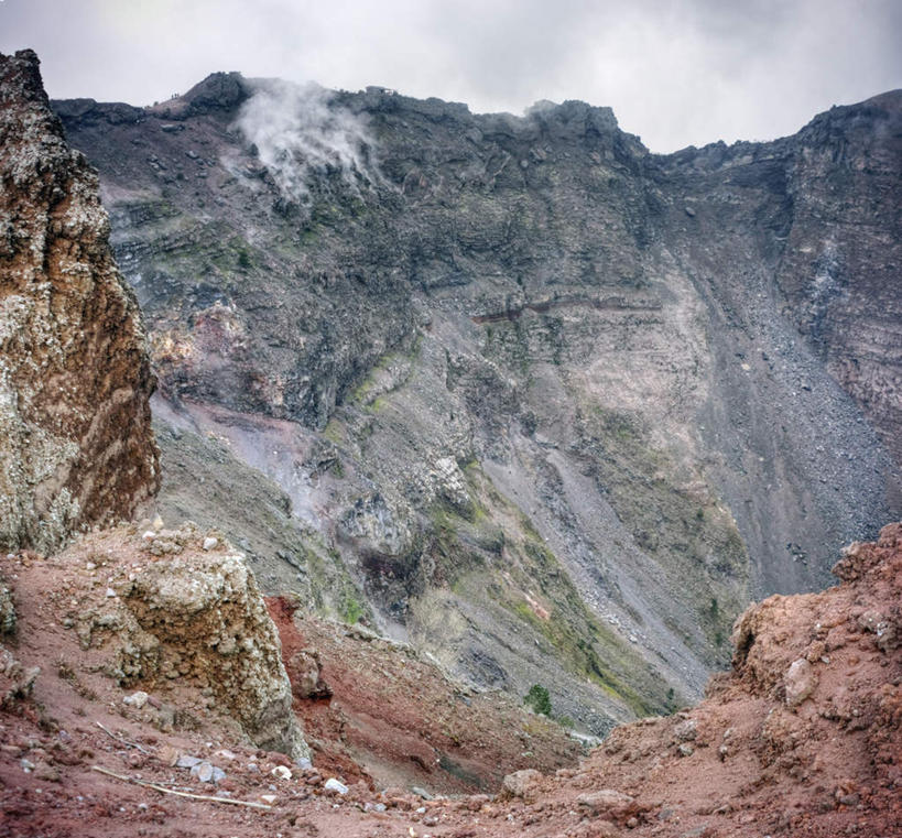 无人,横图,室外,白天,正面,旅游,度假,火山,美景,山,山脉,意大利,欧洲,景观,山峰,悬崖,云,云朵,山峦,云彩,娱乐,蓝色,白云,蓝天,天空,自然,群山,天,享受,休闲,陡峭,景色,放松,南欧,自然风光,意大利共和国,坎帕尼亚,绝壁,笔陡,峻峭,坎帕尼亚大区,活火山,死火山,休眠火山,彩图