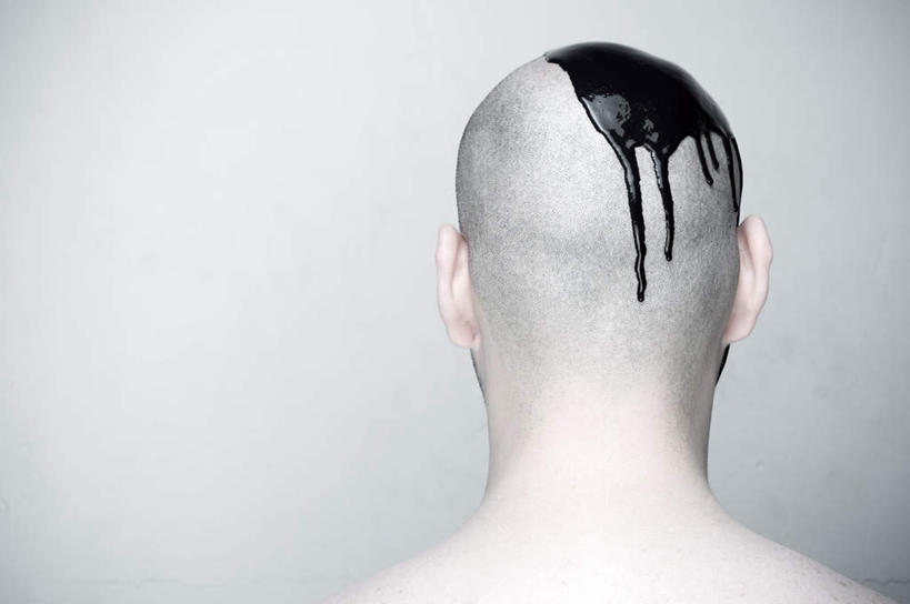 西方人,脖子,秃头,一个人,站,横图,室内,特写,白天,白色背景,装修,欧洲,欧洲人,仅一个男性,仅一个人,阴影,装饰,光线,材料,影子,灯光,凌乱,装潢,肩膀,仅一个年轻男性,背面,黑色,站着,摄影,影棚,保护,涂料,混乱,后脑勺,纷乱,缭乱,庞杂,男人,男性,年轻男性,白种人,光头,无发,脖,颈,颈部,站立,半身,彩图,影棚拍摄,拍摄