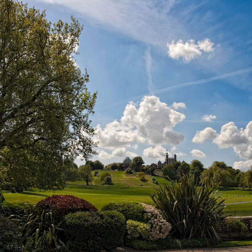 无人,方图,室外,白天,仰视,旅游,度假,草地,草坪,美景,树林,植物,城市,纽约,美国,景观,乡村,云,云朵,曼哈顿,云彩,娱乐,草,树,树木,蓝色,绿色,白云,蓝天,天空,自然,村庄,天,享受,休闲,景色,放松,生长,晴朗,成长,北美,北美洲,自然风光,美洲,纽约州,帝国之州,帝国州,北亚美利加洲,亚美利加洲,格林威治村,格林尼治村,西村,晴空,彩图,低角度拍摄,曼哈顿岛