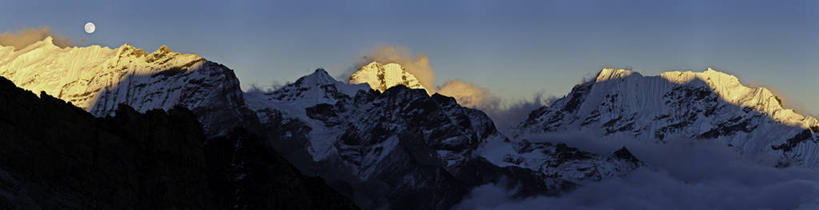 无人,横图,室外,白天,正面,旅游,度假,美景,山,雪,雪山,大雪,尼泊尔,亚洲,冰,积雪,景观,山峰,雪景,月亮,冬季,冬天,山峦,月光,娱乐,蓝色,蓝天,天空,自然,天,享受,休闲,景色,放松,寒冷,明亮,冰冷,自然风光,南亚,喜马拉雅山脉,尼泊尔王国,喜马拉雅山,严寒,皎洁,喜马拉雅,冰凉,酷寒,凛冽,凛凛,极冷,马卡鲁峰,彩图