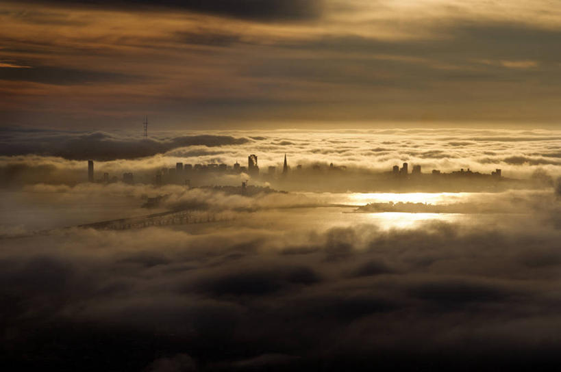 无人,横图,室外,白天,正面,度假,美景,日落,雾,城市风光,城市,美国,朦胧,模糊,景观,晚霞,霞光,落日,娱乐,黄昏,享受,休闲,景色,彩霞,放松,迷雾,北美,北美洲,加利福尼亚,美洲,加州,加利福尼亚州,金州,黄金州,北亚美利加洲,亚美利加洲,夕照,薄暮,旧金山湾,大雾,夕阳,彩图,傍晚,美利坚合众国,斜阳