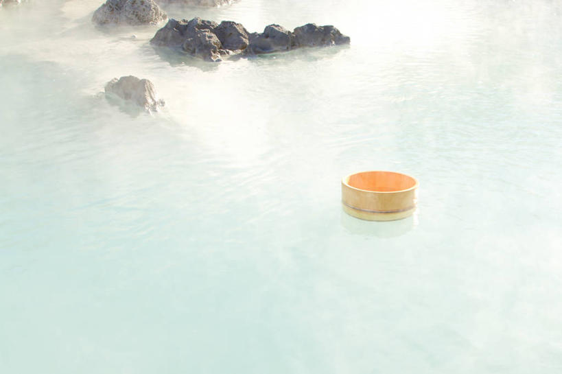 无人,横图,俯视,室外,白天,旅游,度假,石头,美景,温泉,雾,日本,亚洲,阴影,沸腾,光线,木制,蒸汽,石子,影子,景观,水蒸气,雾气,娱乐,一个,阳光,自然,木制品,容器,享受,休闲,温暖,浴盆,景色,放松,泉水,温和,单个,储藏,气体,储存,自然风光,澡盆,东亚,本州,本州岛,日本国,岩手,岩手县,东北地方,蒸发,八幡平市,地热,石块,岩石,彩图,高角度拍摄,贮存