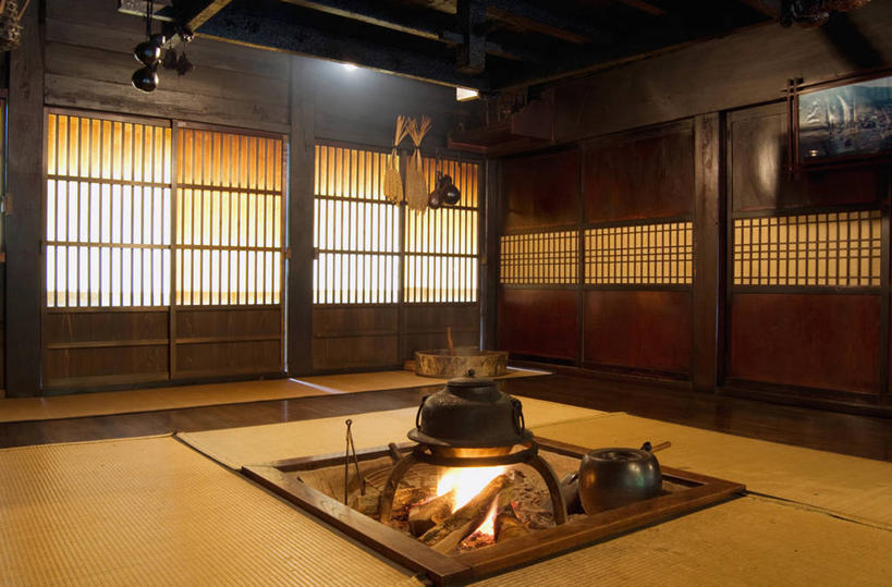 无人,家,横图,室内,白天,正面,幸福,热情,建材,茶,房间,家具,门,建筑,火,日本,亚洲,拉门,日本文化,材料,壶,火焰,木板,木材,屋子,红茶,茶叶,和室,古典,燃烧,文化,娱乐,移门,楼房,住宅,木柴,水壶,茶壶,容器,享受,休闲,日式,温馨,放松,乐趣,建造,木料,提神,舒适,醒脑,东亚,本州,本州岛,日本国,中部地方,岐阜,岐阜县,障子,纸门,彩图,房子,大野郡,白川村,传统文化