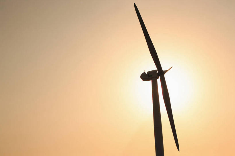 无人,横图,室外,白天,仰视,农业,风能,风力发电机,日落,风车,环保,电力,晚霞,霞光,落日,设备,黄昏,发电,机械,彩霞,工业,能源,资源,风力机,利用,低碳,夕照,薄暮,风力发电,风力涡轮机,夕阳,彩图,低角度拍摄,傍晚,斜阳