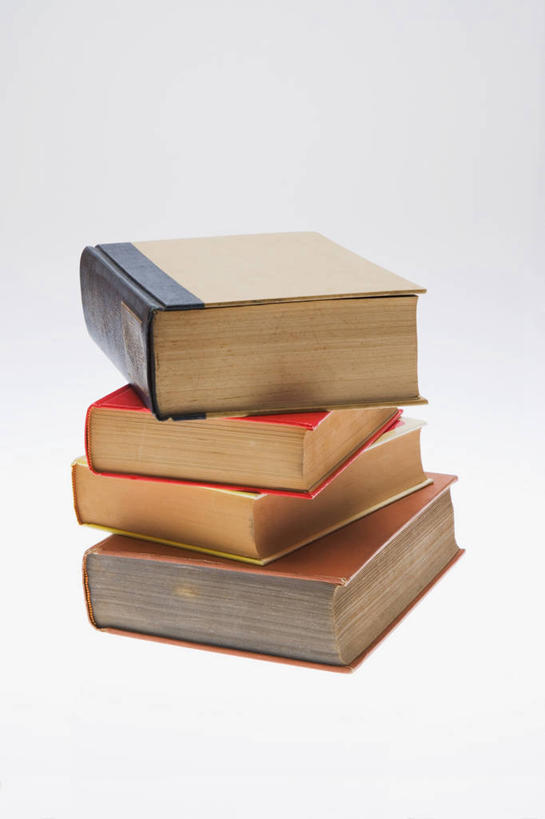 无人,竖图,室内,特写,白天,白色背景,正面,静物,书籍,一堆,阴影,堆叠,堆积,反射,影子,四本,书本,摄影,影棚,堆,书,图书,彩图,影棚拍摄,拍摄