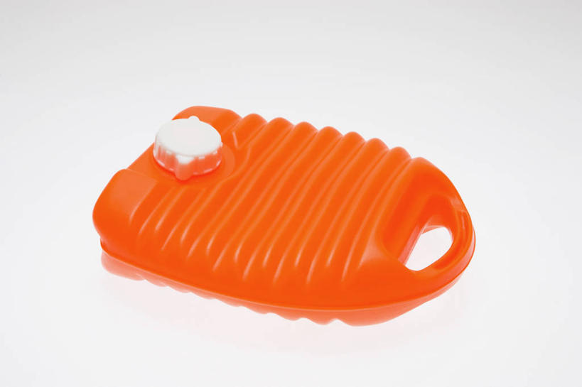 无人,横图,室内,特写,白天,白色背景,正面,静物,袋子,一个,容器,橙色,橡胶,摄影,影棚,单个,储藏,热水袋,储存,橡胶制品,暖水袋,彩图,影棚拍摄,拍摄,贮存