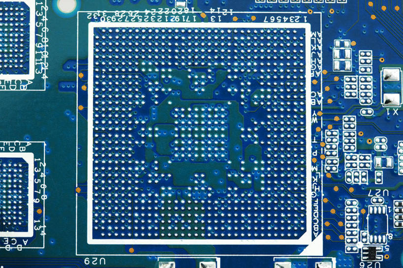 无人,横图,俯视,室内,特写,白天,科技,静物,金属制品,阴影,反射,科学,纹路,金属,纹理,影子,庞大,芯片,复杂,电脑芯片,运算,储存,集成电路,肌理,繁杂,彩图,高角度拍摄