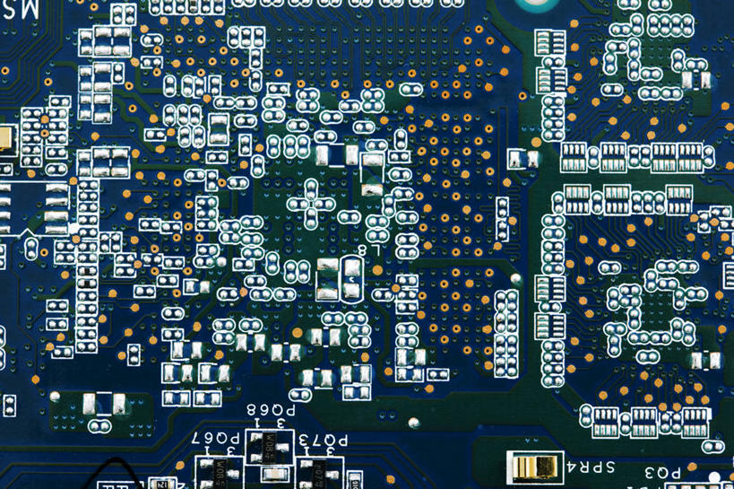 无人,横图,俯视,室内,特写,白天,科技,静物,金属制品,阴影,反射,科学,纹路,金属,纹理,影子,庞大,芯片,复杂,电脑芯片,运算,储存,集成电路,肌理,繁杂,彩图,高角度拍摄