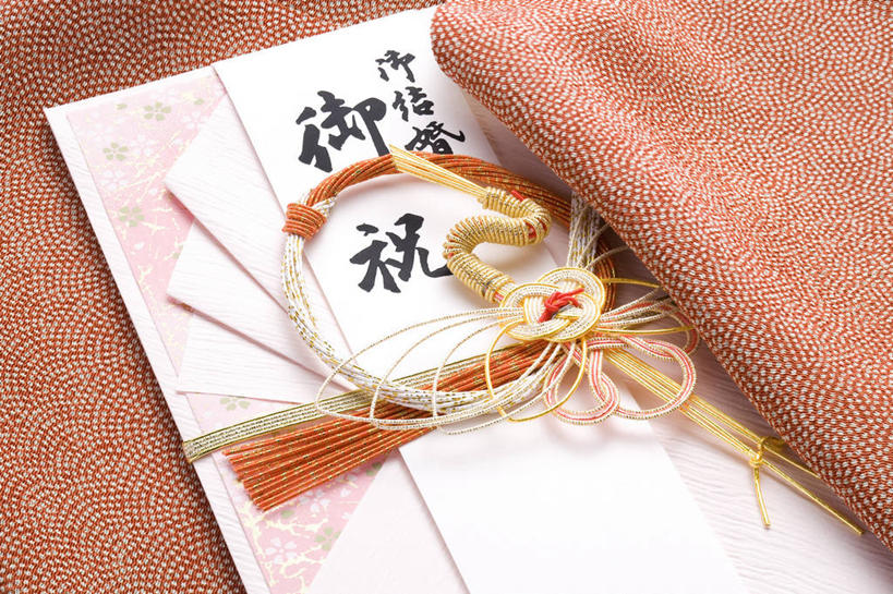 无人,横图,俯视,室内,特写,白天,静物,阴影,花纹,艺术,装饰,反射,日文,标志,布,图案,文字,信封,影子,字符,手工艺品,褐色,艺术品,布纹,文化,标识,工艺品,摄影,影棚,华丽,修饰,布匹,点缀,高雅,请帖,书信,自信心,品位,日语,衬托,美观,雅致,雅观,花纸绳,日本水引,日本水引绣,水引绣,彩图,高角度拍摄,影棚拍摄,拍摄,简帖,请柬