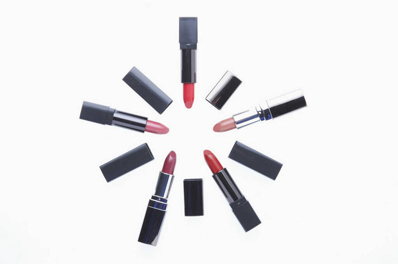 无人,横图,室内,特写,白天,白色背景,正面,静物,许多,很多,排列,唇膏,化妆品,口红,摄影,影棚,化妆用品,摆列,唇棒,彩图,影棚拍摄,拍摄,布列,分列