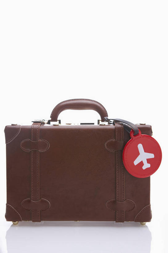 无人,竖图,室内,特写,白天,白色背景,正面,飞机,静物,手提箱,阴影,反射,标签,旅行箱,影子,褐色,交通,航空,一个,容器,行李箱,箱子,交通工具,运输,摄影,影棚,单个,储藏,出差,客机,储存,载具,彩图,影棚拍摄,旅行,拍摄,贮存