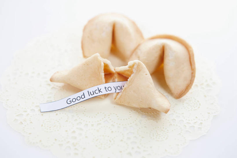 点心,无人,横图,室内,特写,白天,白色背景,正面,英文,标志,文字,字符,字母,食品,甜点,甜品,祝福,标识,食物,糕点,三个,甜食,摄影,影棚,英文字母,吉祥,祝愿,签语饼,幸运饼,吉利,祥瑞,彩图,影棚拍摄,拍摄