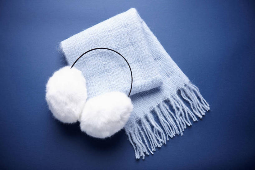 无人,横图,俯视,室内,特写,白天,静物,阴影,蓝色背景,装饰,反射,影子,一个,蓝色,围巾,温暖,摄影,影棚,单个,耳罩,围脖,保暖,华丽,点缀,御寒,耳套,衬托,美观,雅致,雅观,耳护,耳暖,彩图,高角度拍摄,影棚拍摄,拍摄