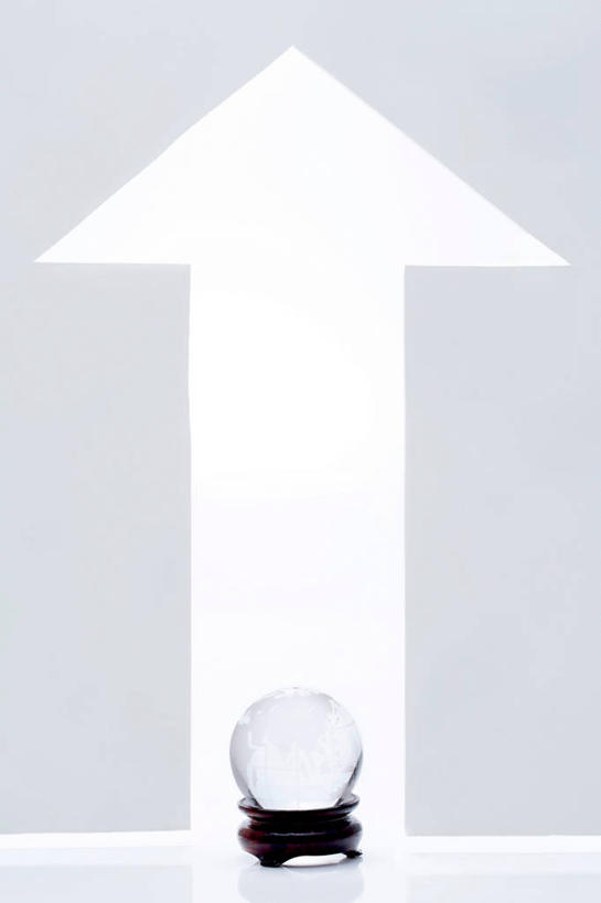 无人,竖图,室内,特写,白天,白色背景,正面,静物,阴影,透明,反射,影子,水晶,方向,箭头,一个,球体,水晶球,摄影,影棚,单个,指向,簇,彩图,影棚拍摄,拍摄