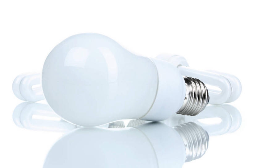 无人,横图,室内,特写,白天,白色背景,正面,节能,静物,照明,阴影,环保,反射,灯泡,影子,灯,节能灯,三个,灯具,摄影,白炽灯,影棚,能源,照亮,低碳,照明工具,白炽灯泡,荧光灯,彩图,影棚拍摄,拍摄